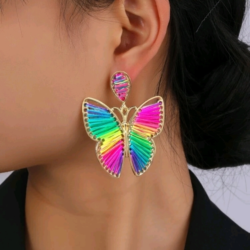 🦋▪️Colorful butterlfy drop fashion earrings ✨️🍍